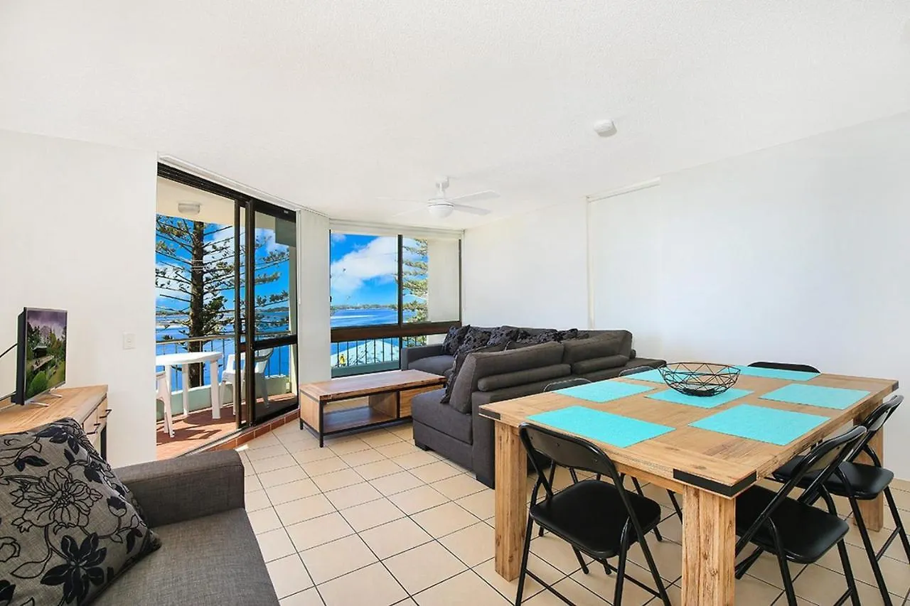 Eastbourne U4 80 Esplanade Golden Beach Caloundra Austrália